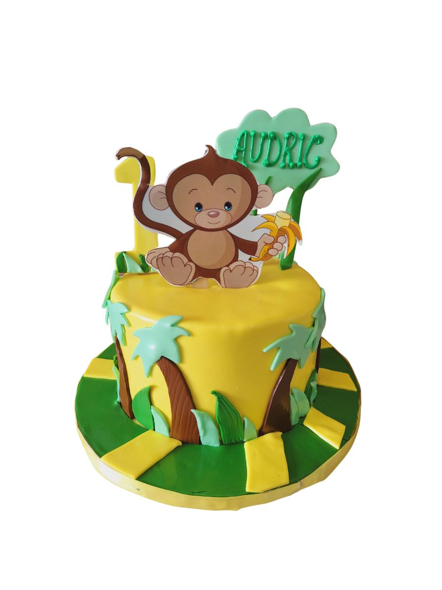 Audric Animal Fondant Cake