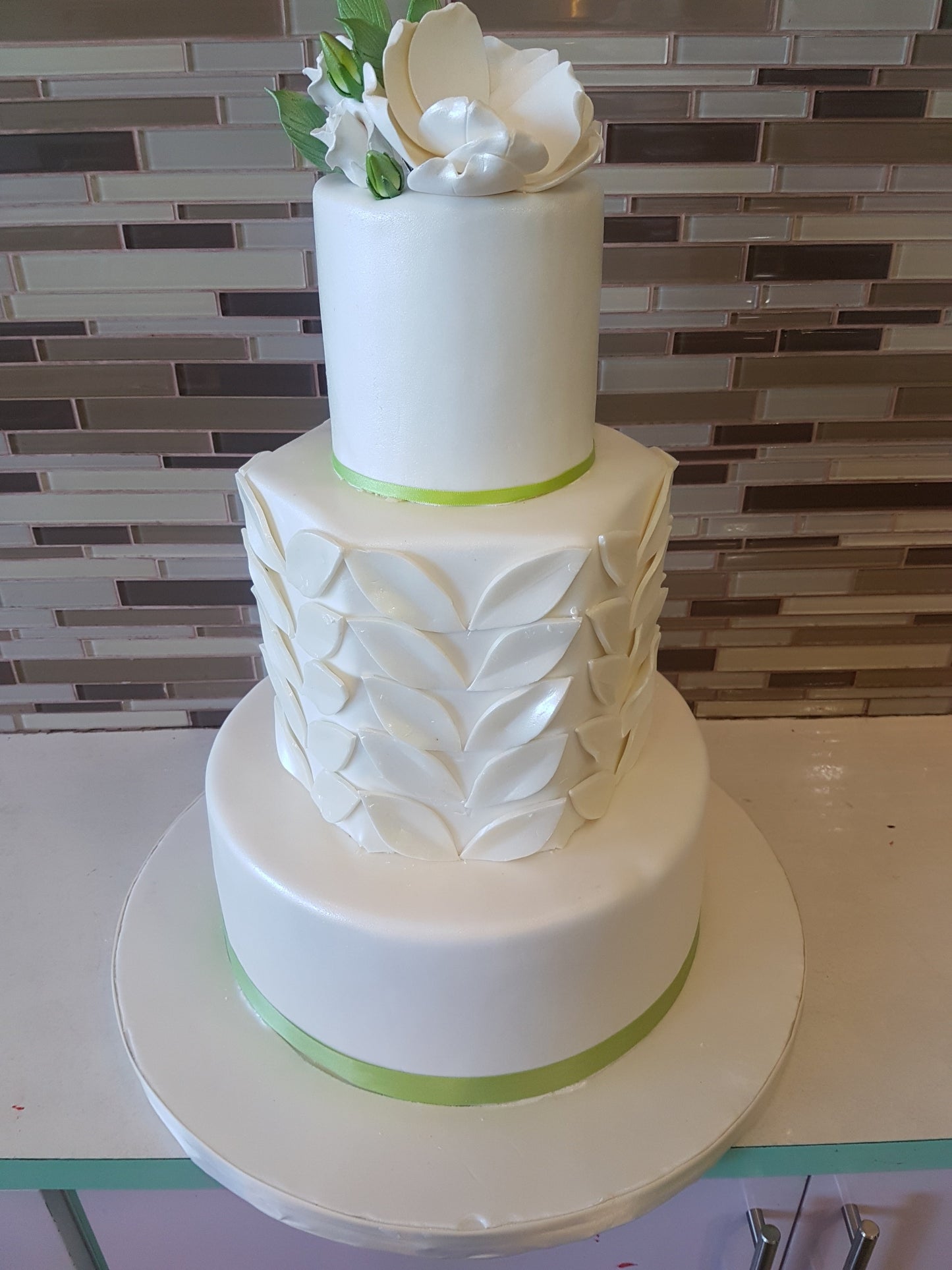 ZILO Wedding Cake - Rashmi's Bakery