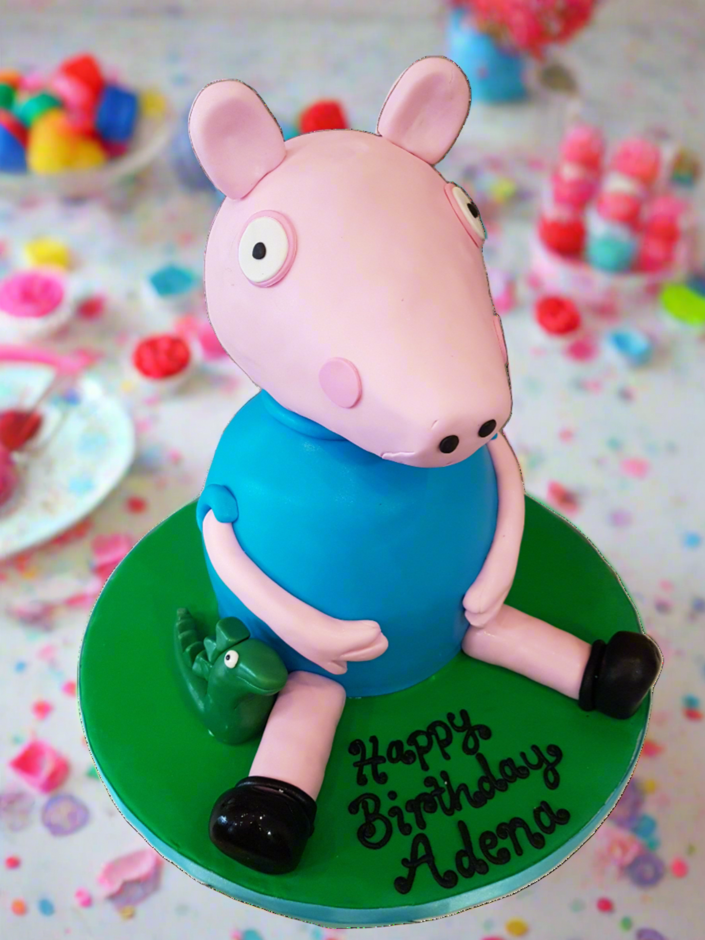 Peppa Pig Molded Cake
