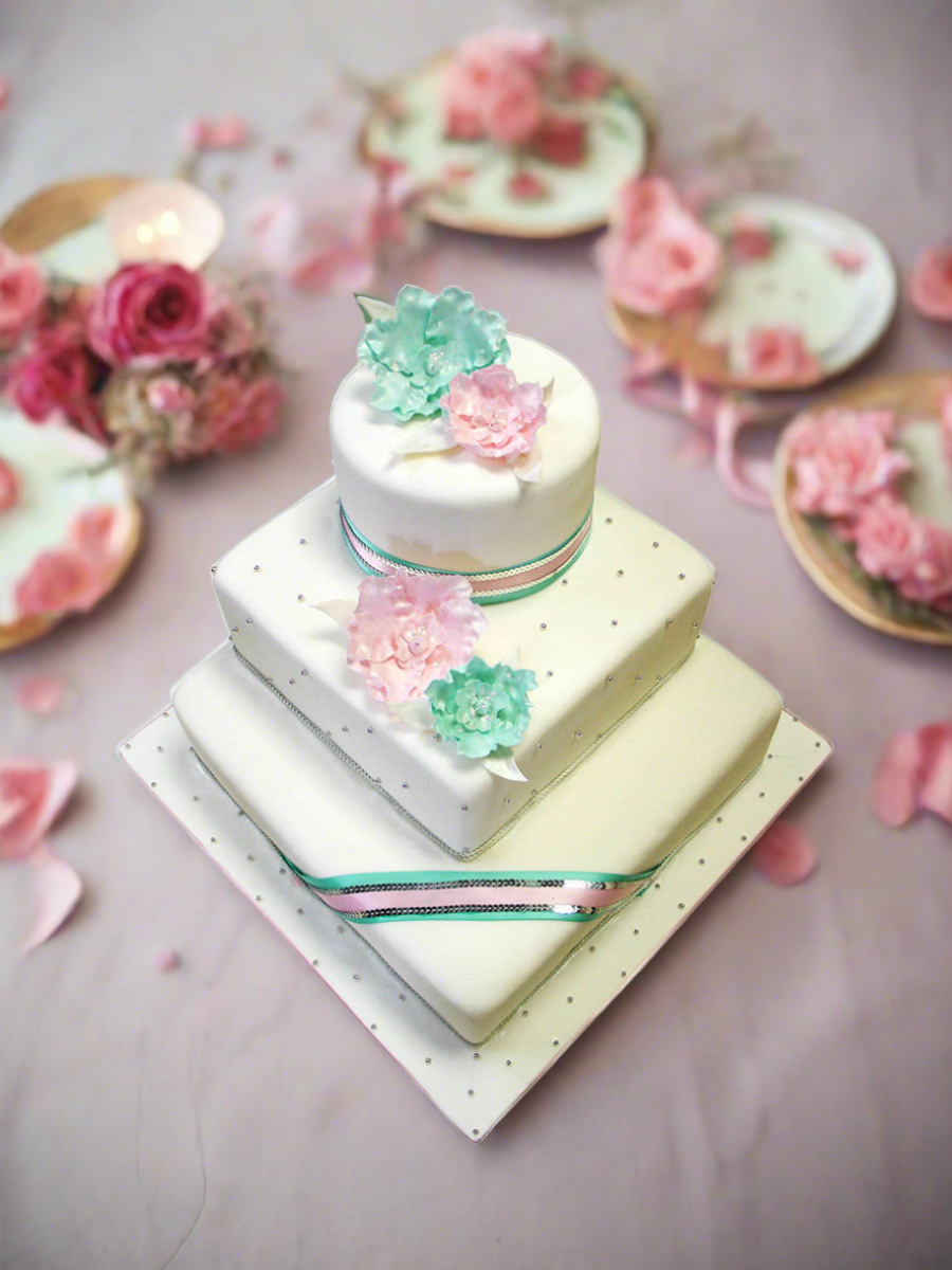 Evelyn Creative Wedding Cake