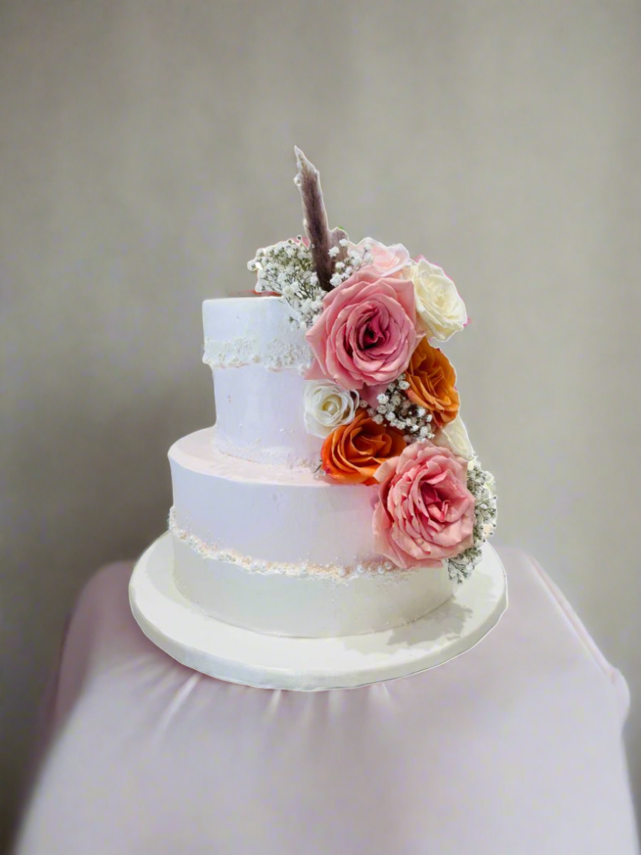 Divya Wedding Cream Cake