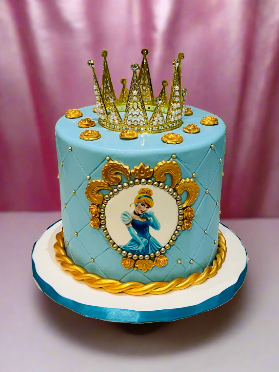 CINDERALLA FONDANT CAKE
