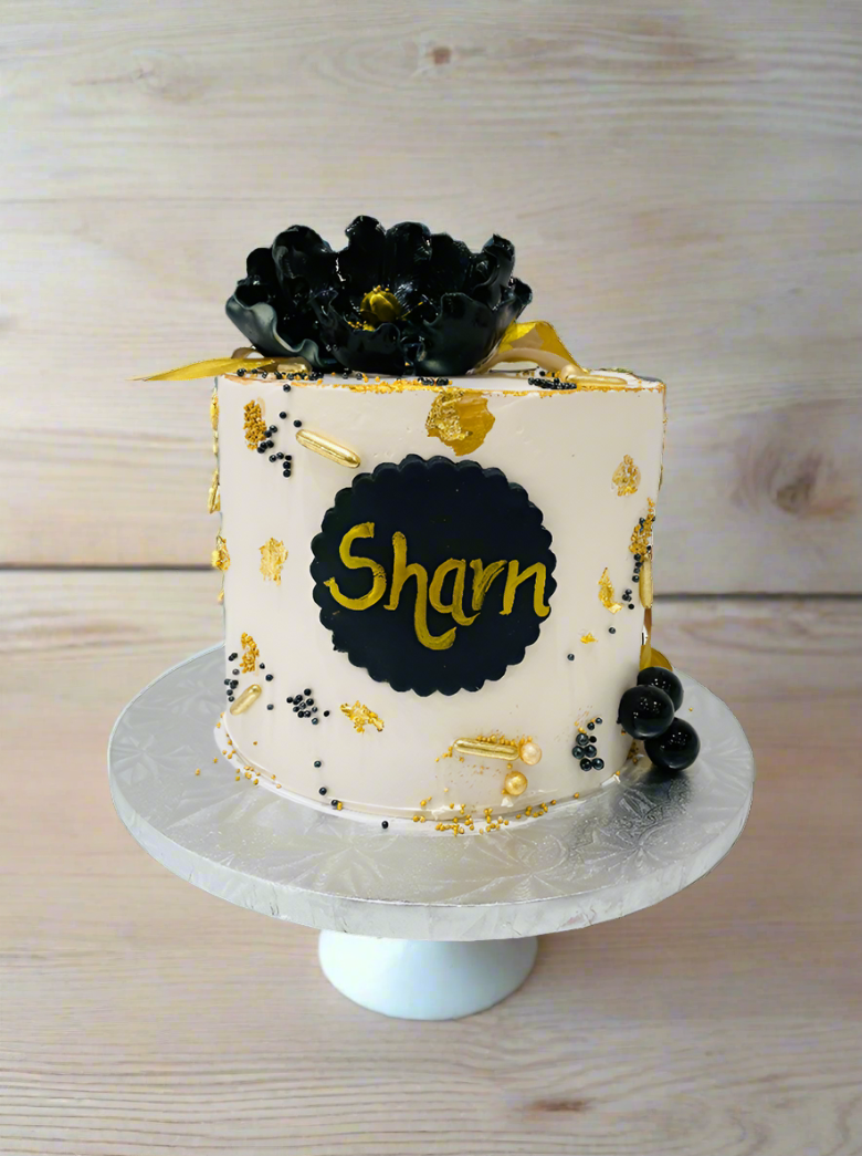 Sharn Ivory & Gold Cream Cake