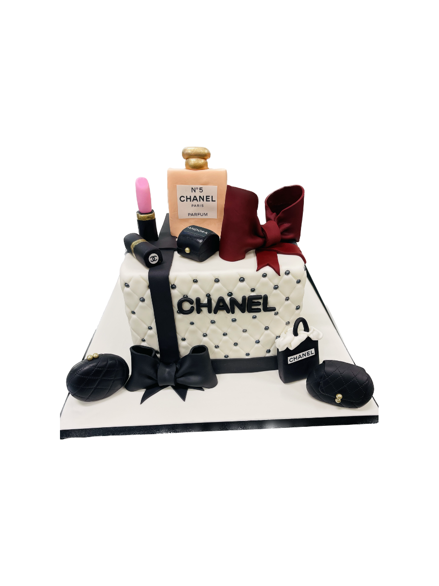 Chanel Black And White Fondant Cake