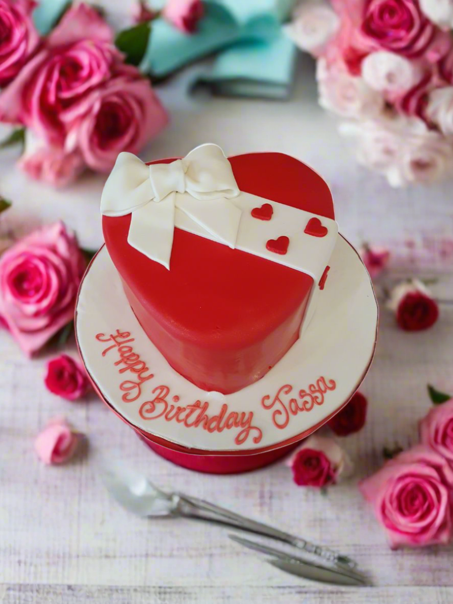 Red Valentine Fondant Heart Cake
