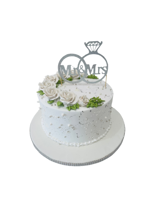 White Pearls Cream Cake