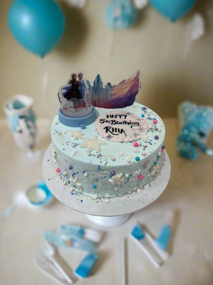 Rhia Frozen Toy Cake