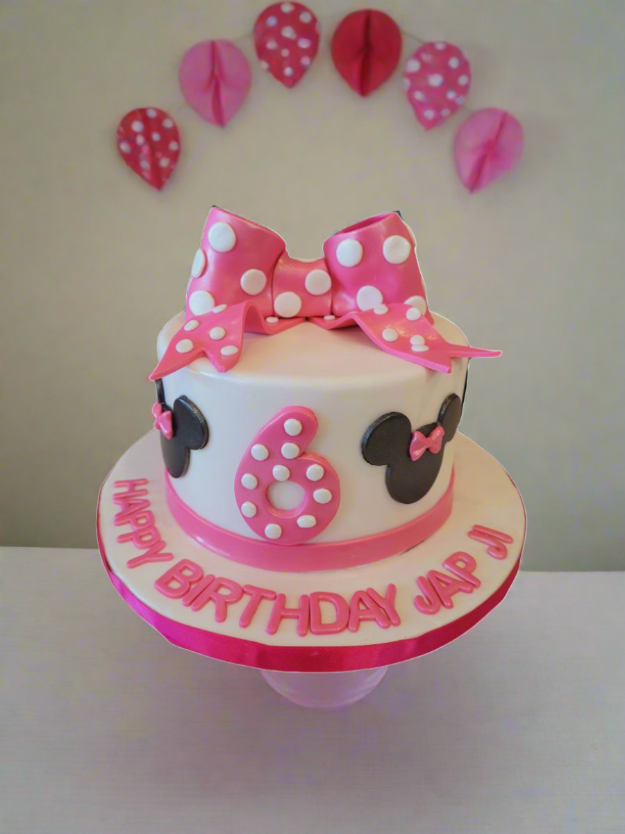 Japji Minnie Fondant Birthday Cake