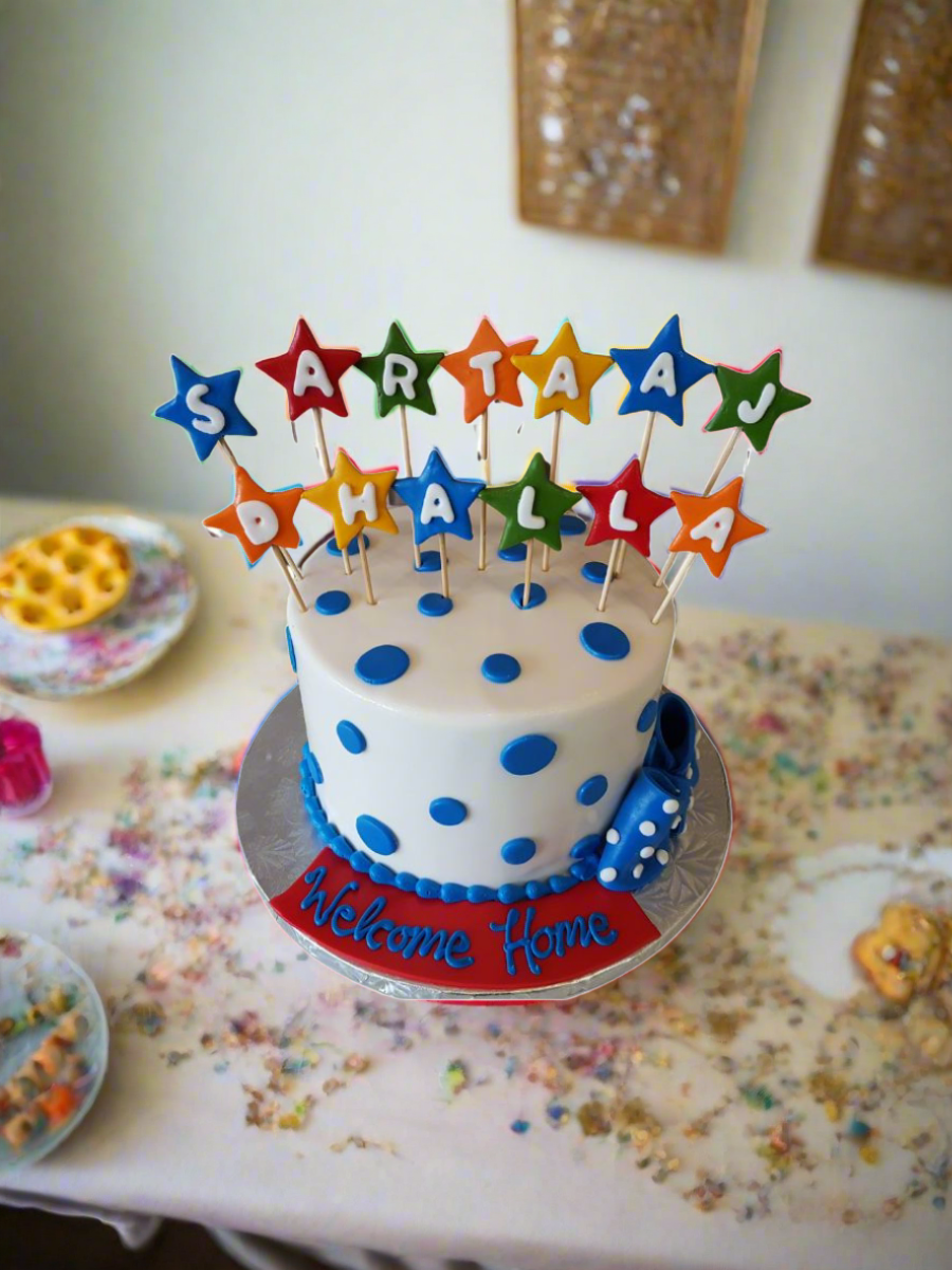Sartaaj Star Fondant Cake