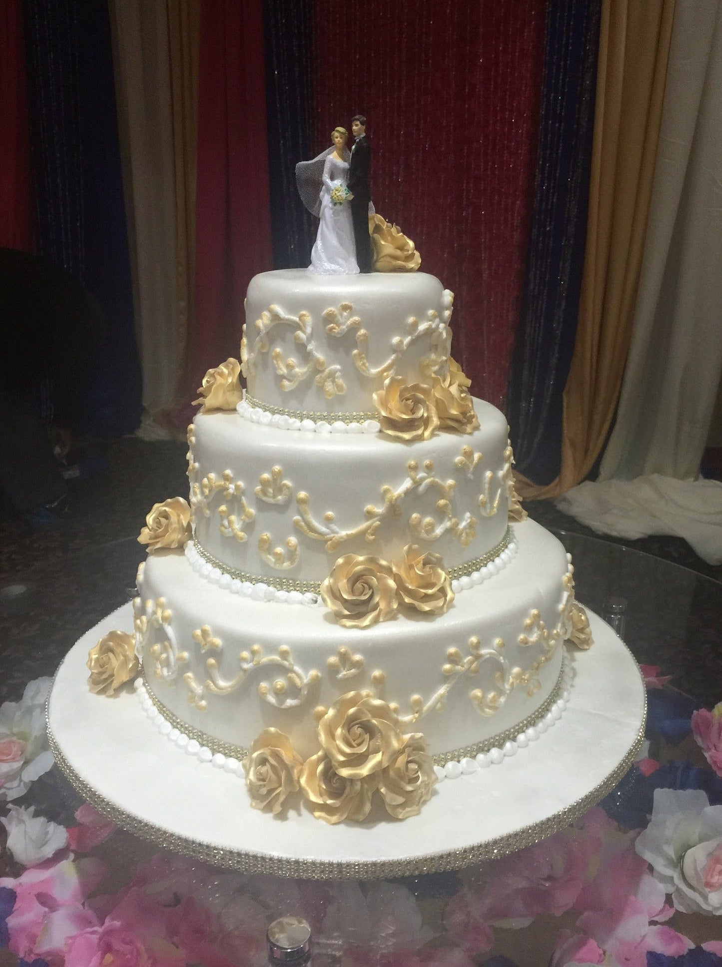 Vera Wedding Cake - Rashmi's Bakery