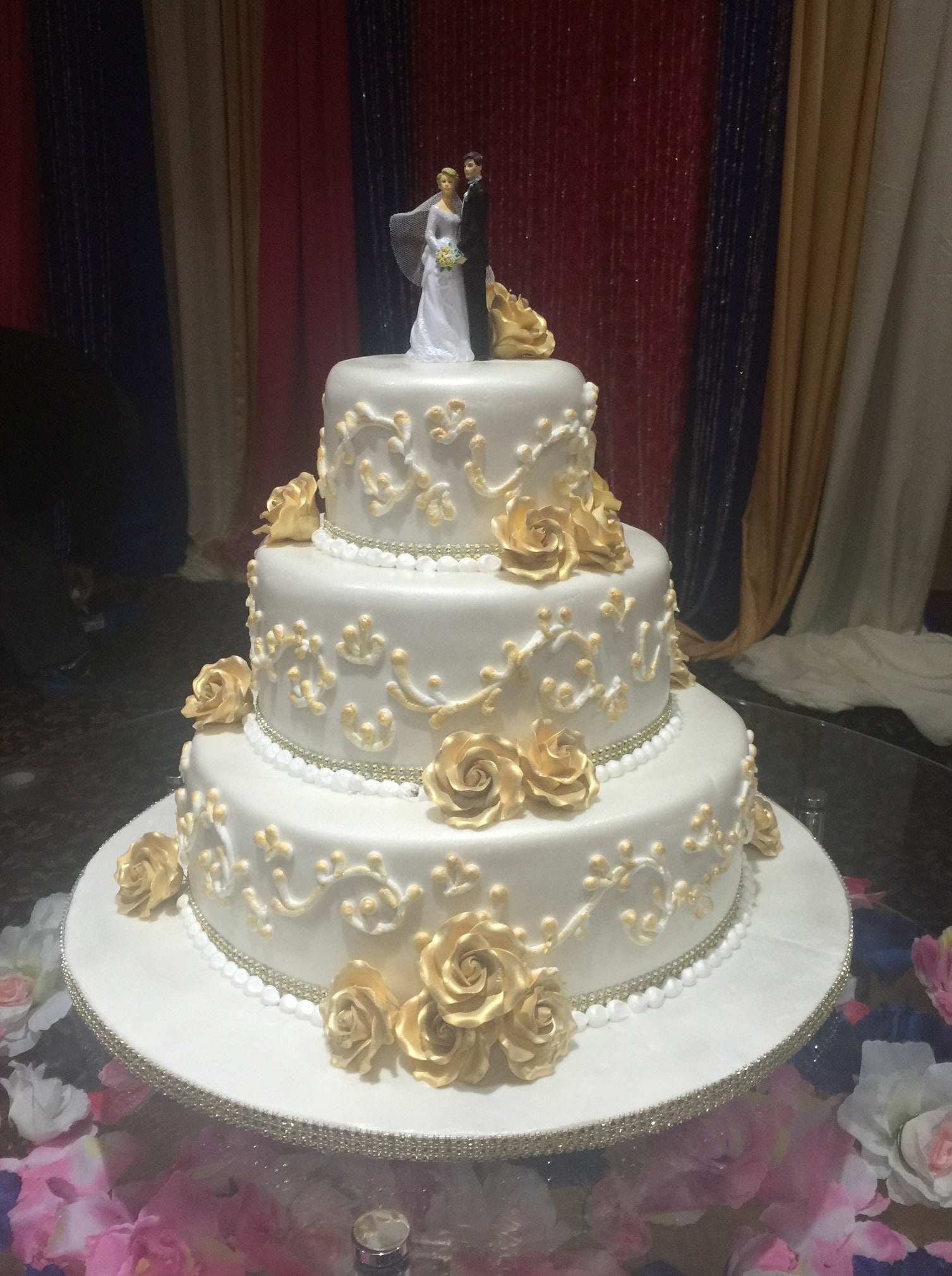 Vera Wedding Cake - Rashmi's Bakery