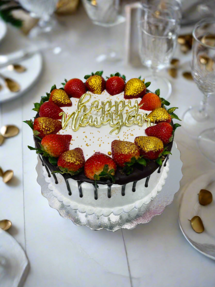 Strawberry Choco New Year Cake