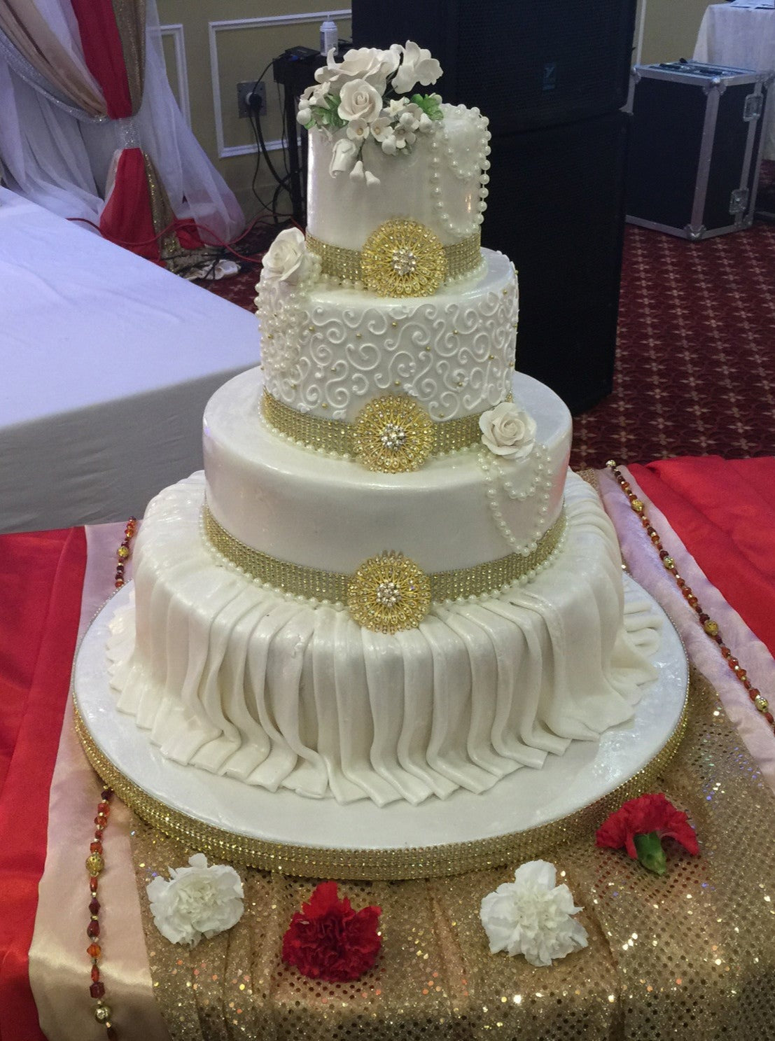 Wendy Wedding Cake - Rashmi's Bakery