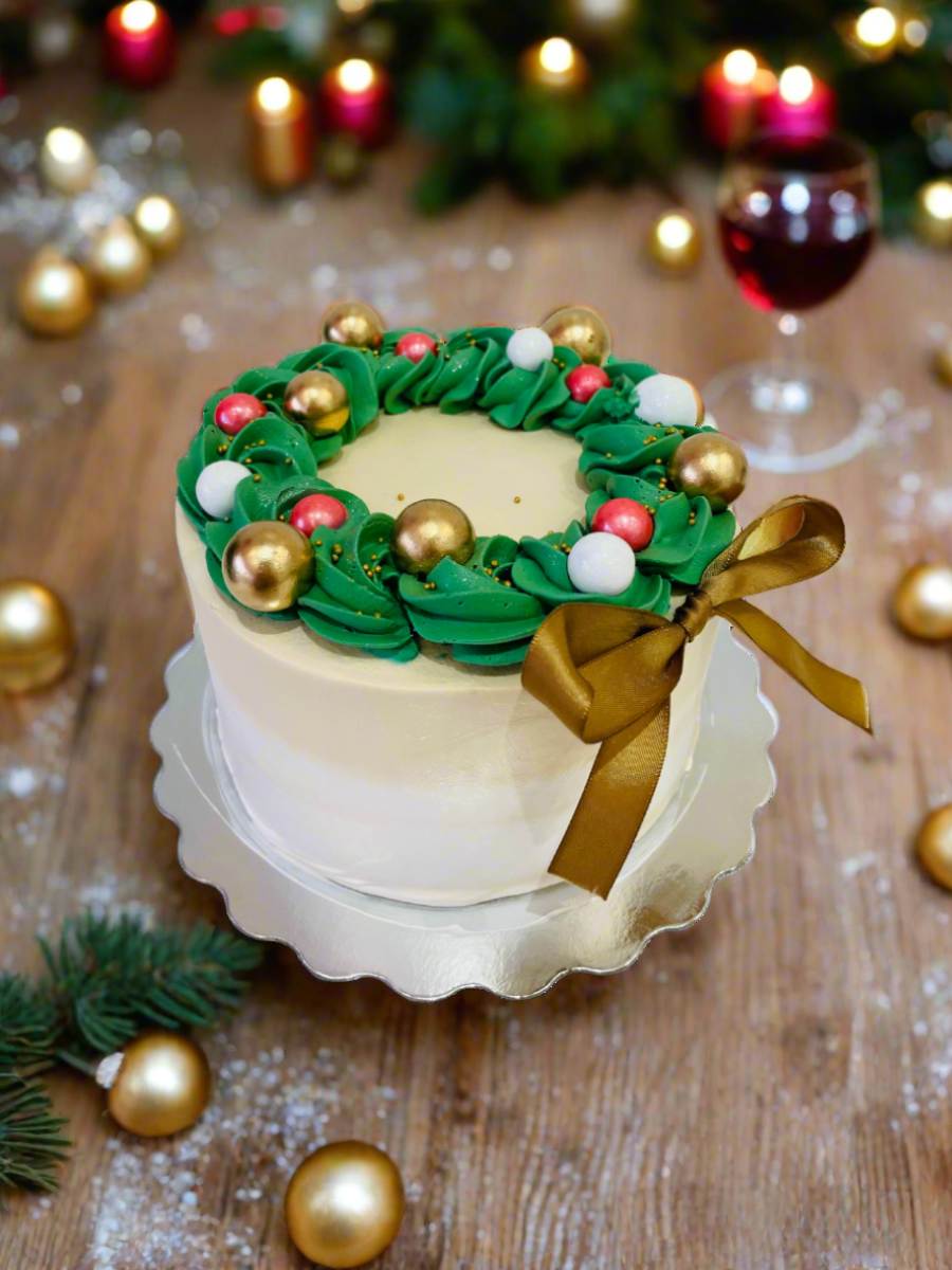 Christmas Bow Cream Cake