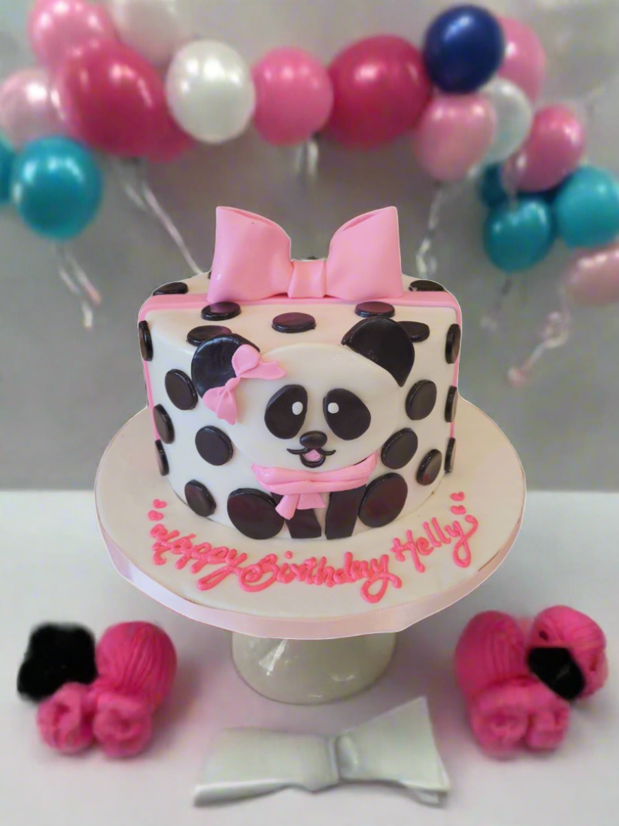 Helly Panda Fondant Cake