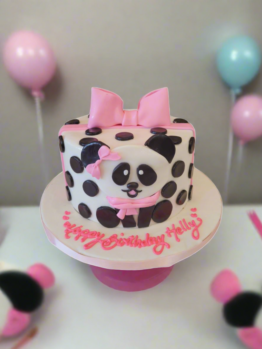 Helly Panda Fondant Cake