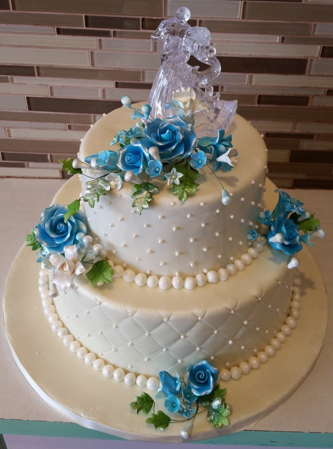 Rae Wedding Cake - Rashmi's Bakery