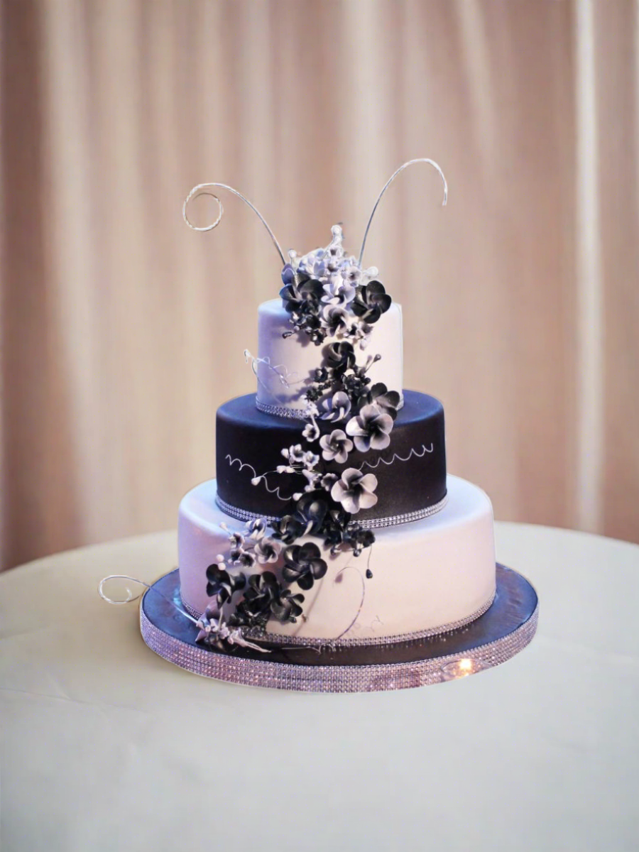Andrea Black & White Wedding Cake