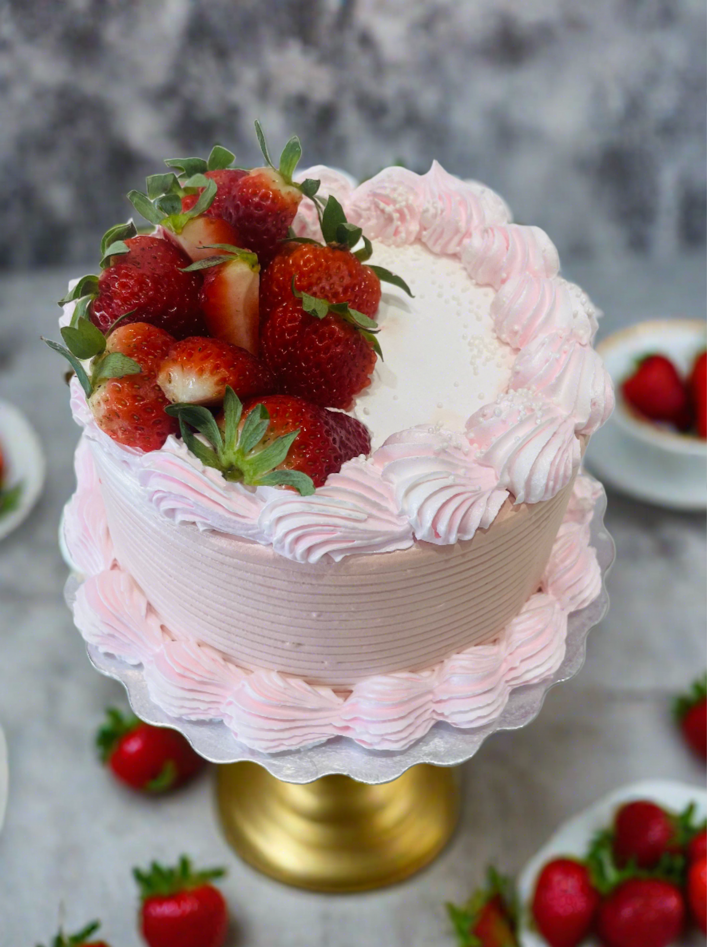 Basic Strawberry Cake