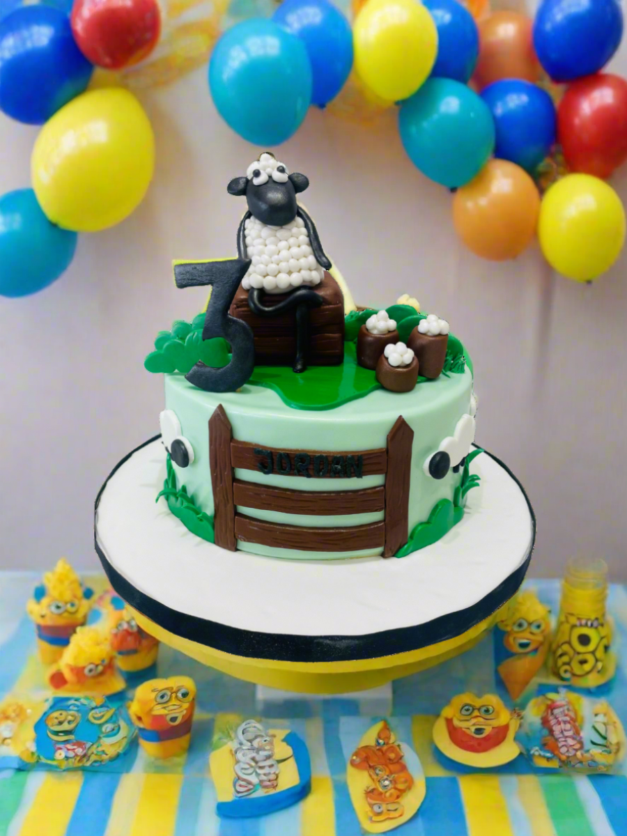Shaun The Sheep Fondant Cake