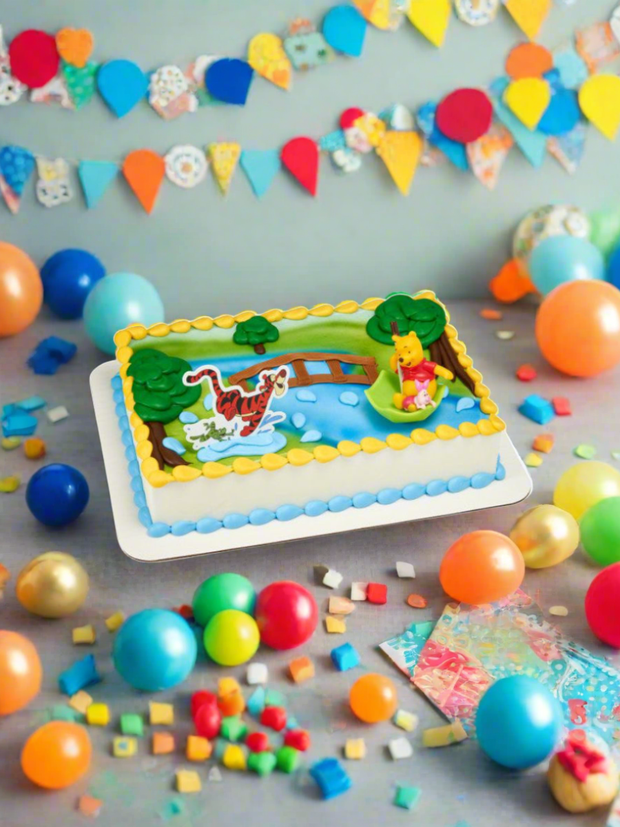 Winnie The Pooh, Piglet & Tiger Hunny Raindrops Cake