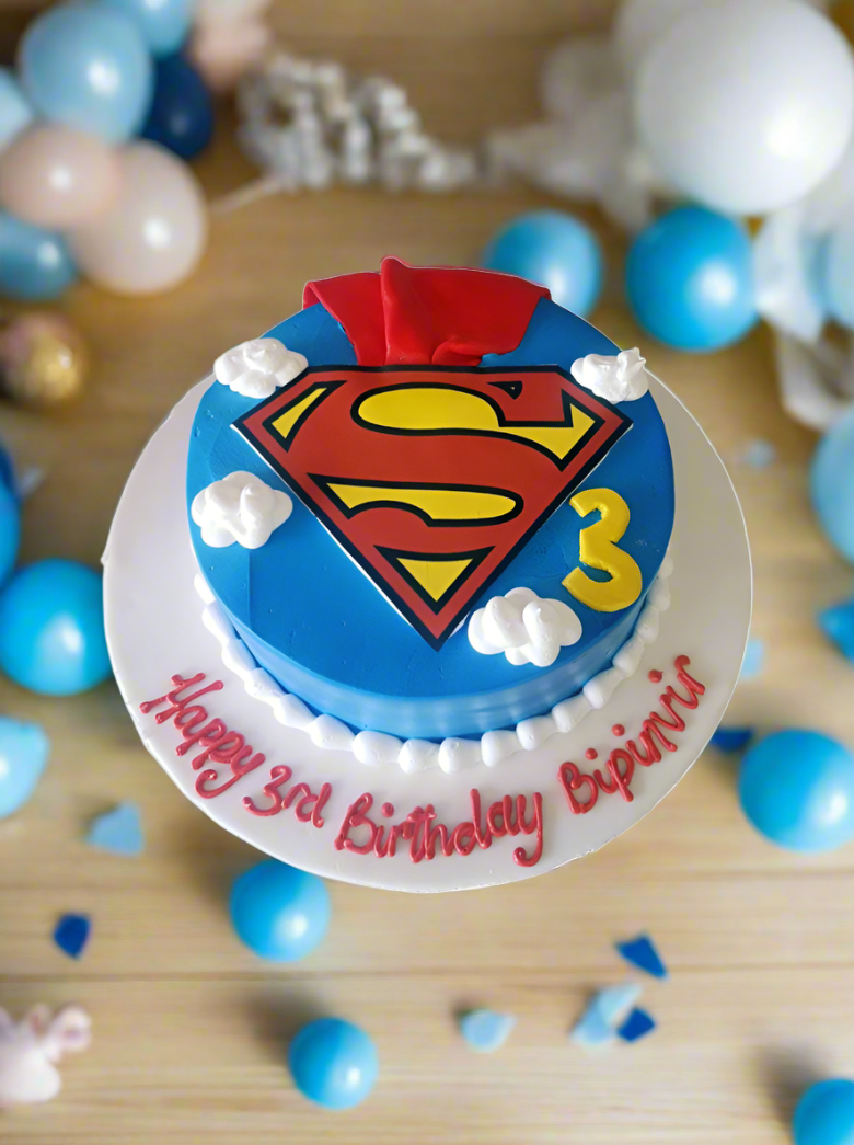 Bipinvir Superman Cake