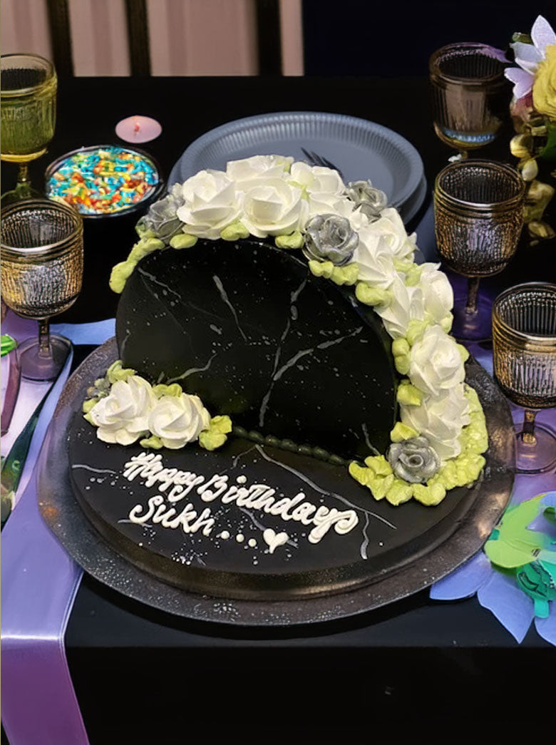 Black & Silver Arch Cake