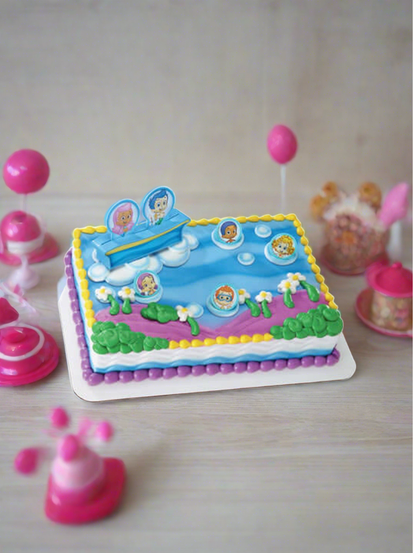Bubble Guppies Gil, Molly & Gang Cake