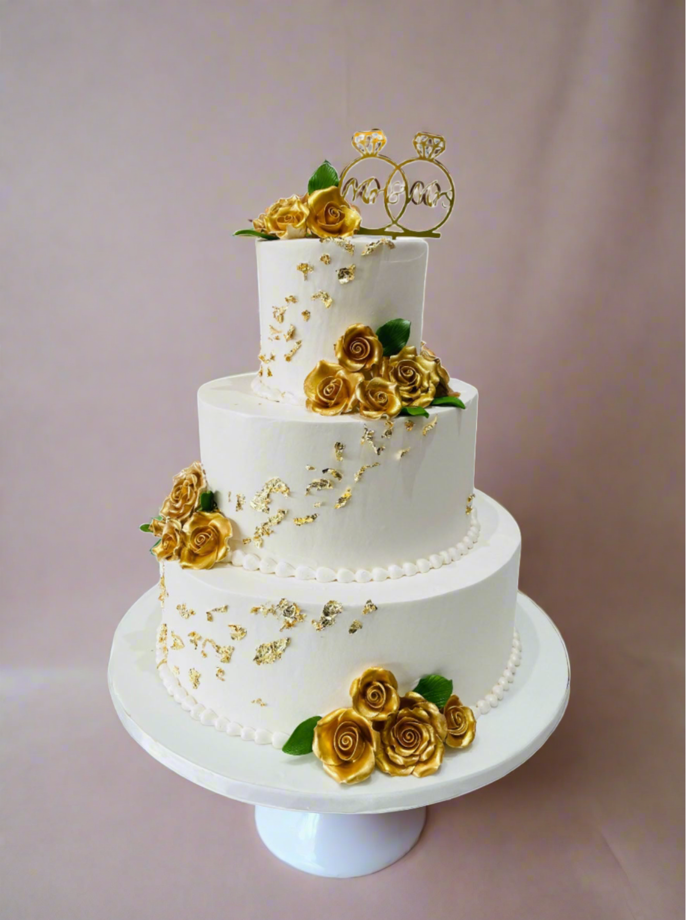 Esvet Golden Wedding Cake