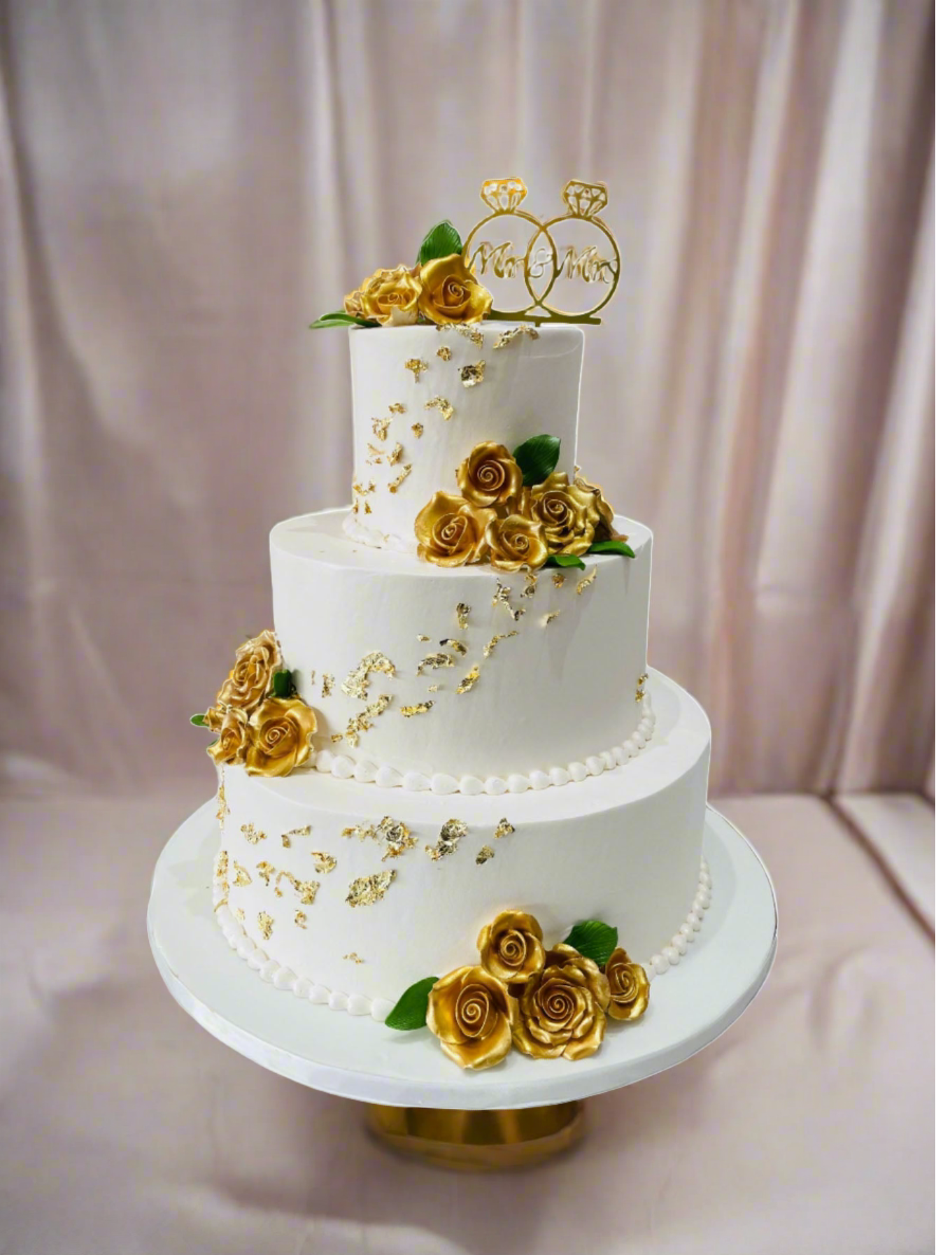 Esvet Golden Wedding Cake
