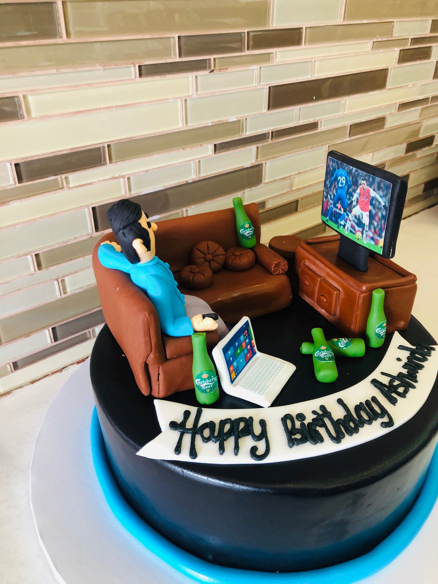 Sofa Fondant Cake