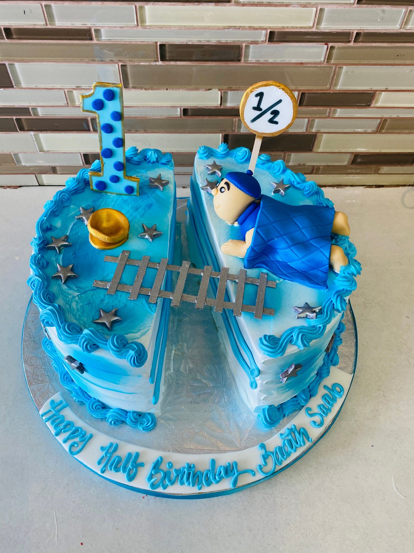Split Half Birthday Cream Cake