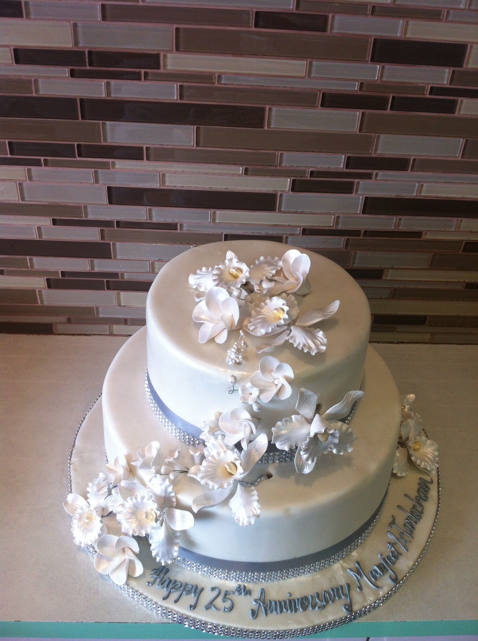 Orchid fondant Cake - Rashmi's Bakery