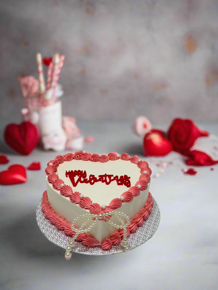Pearly Bow Cream Cake
