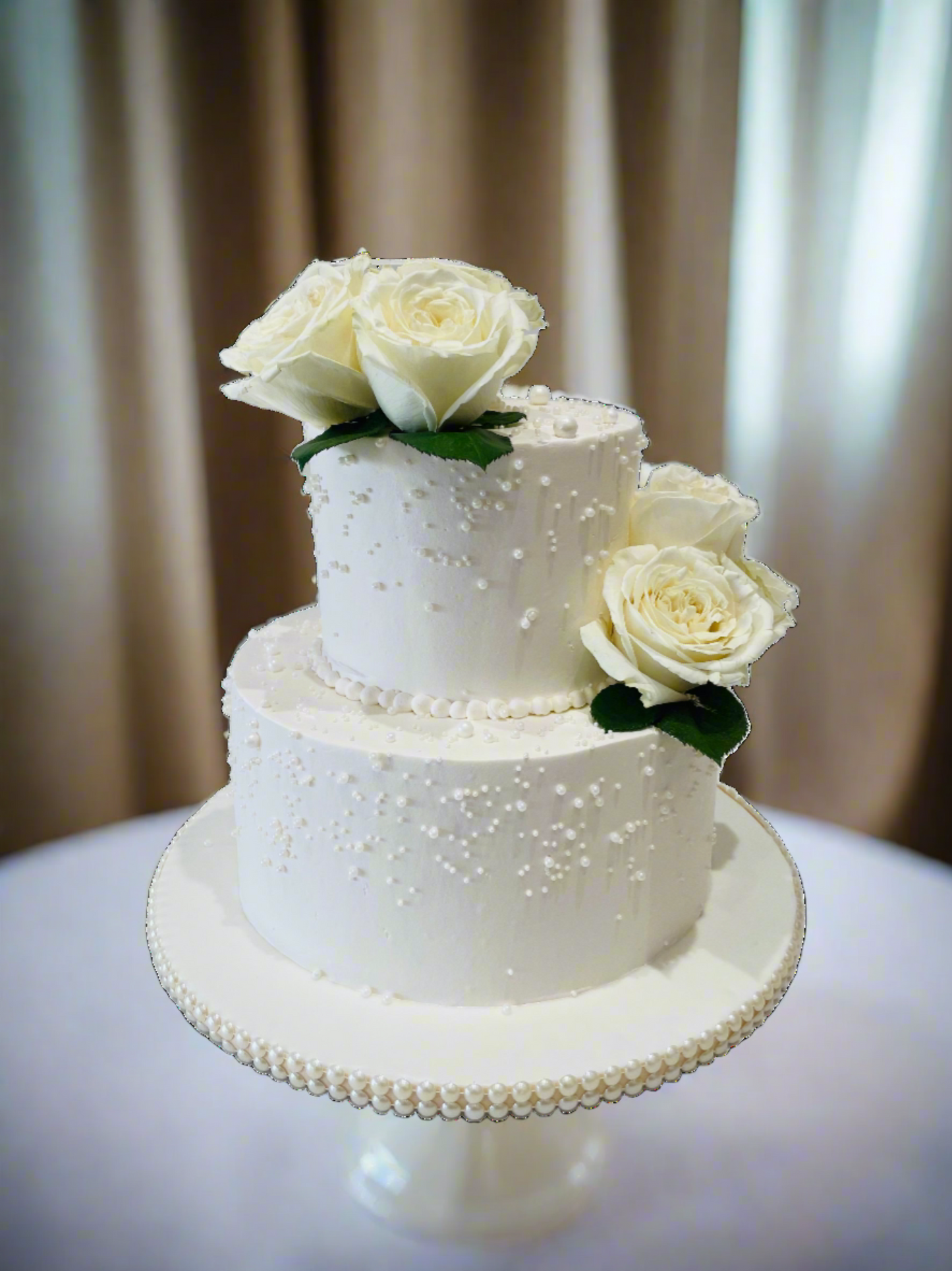 Ganeev Off White Wedding Cake