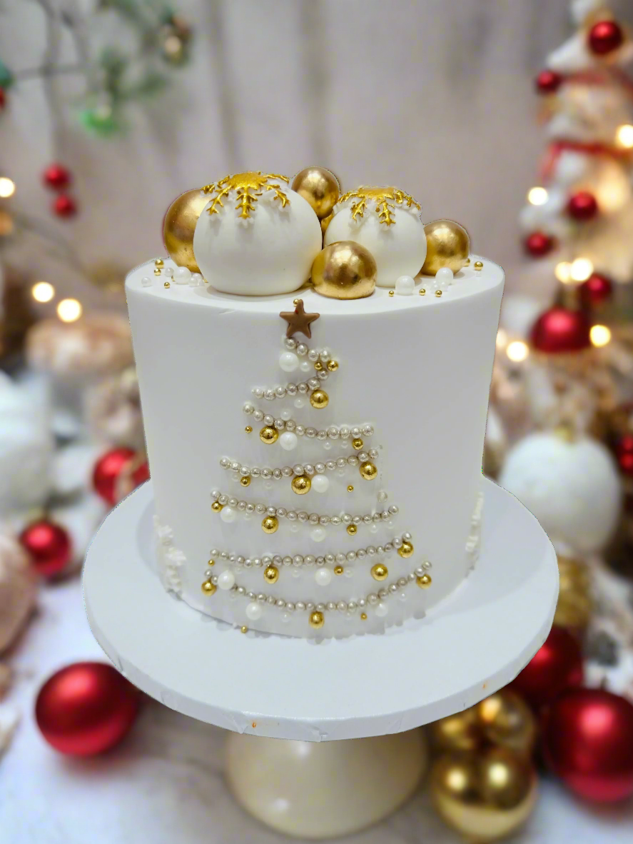 White & Gold Christmas Cake