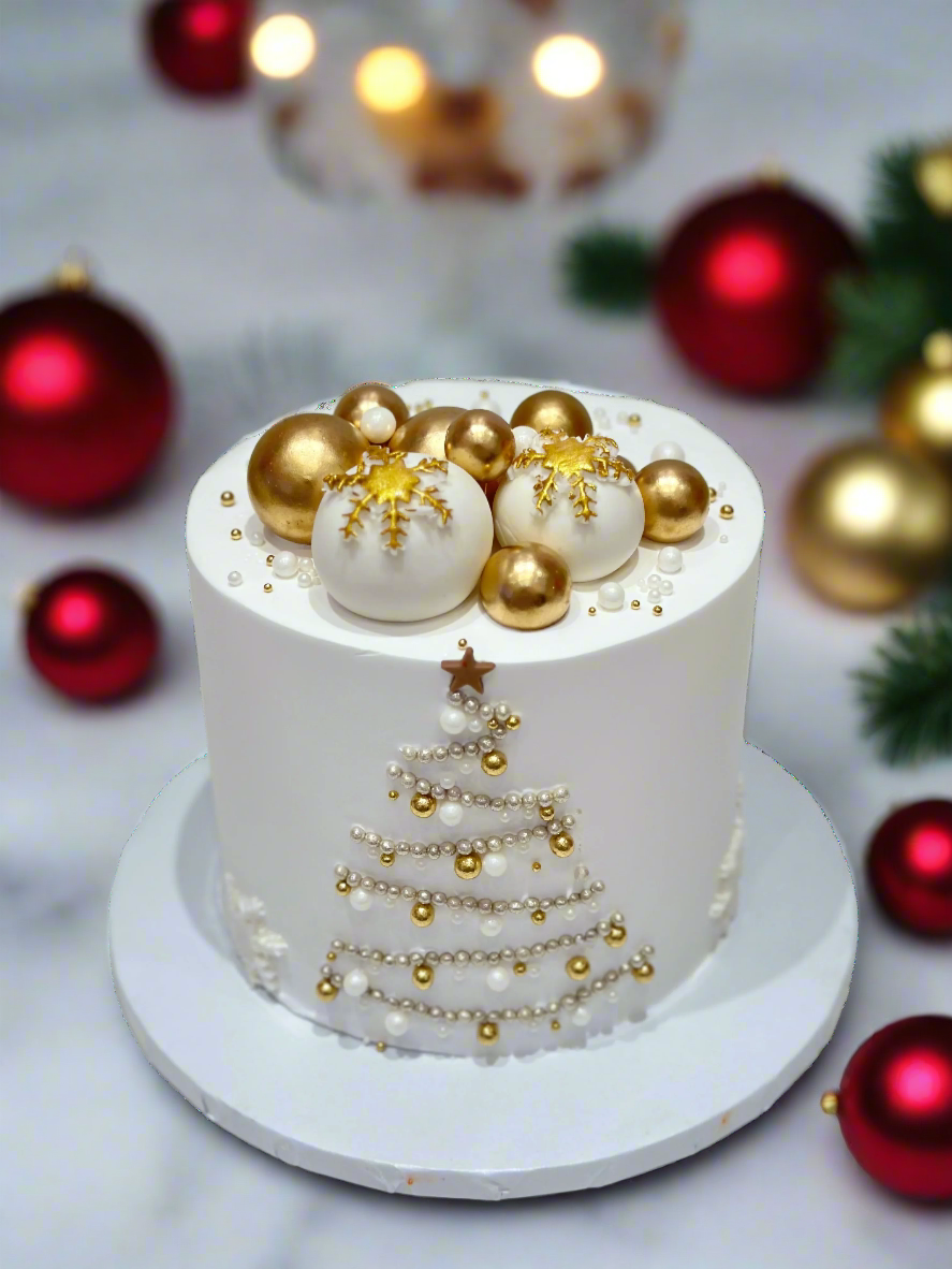White & Gold Christmas Cake