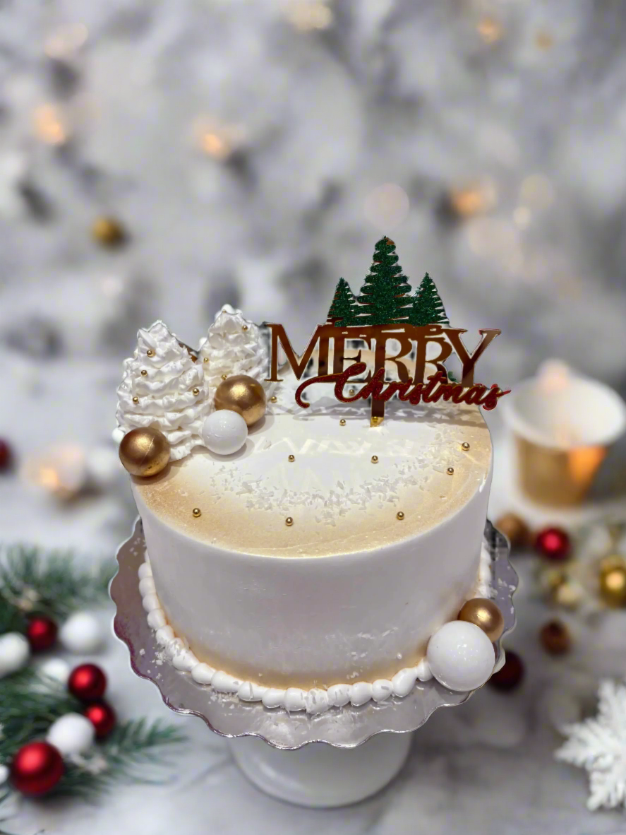 Julia Gold Christmas Cake