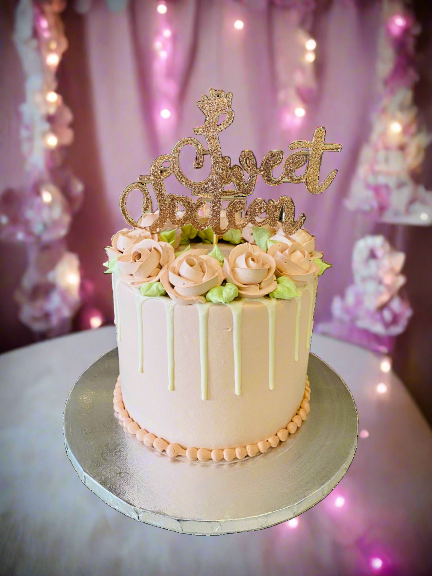 Anamika Sweet Sixteen Cream Cake