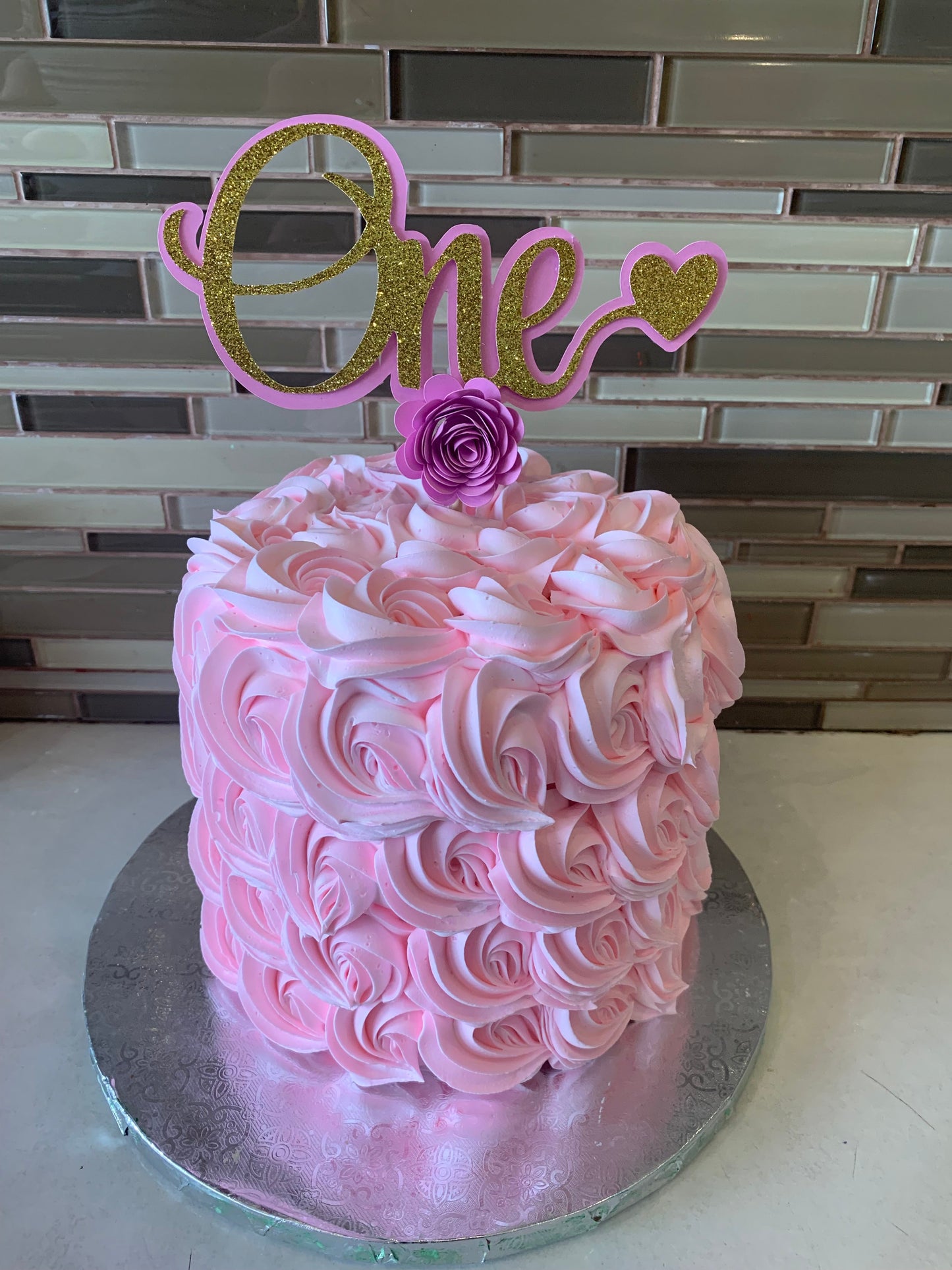 One Rosette Cream Cake