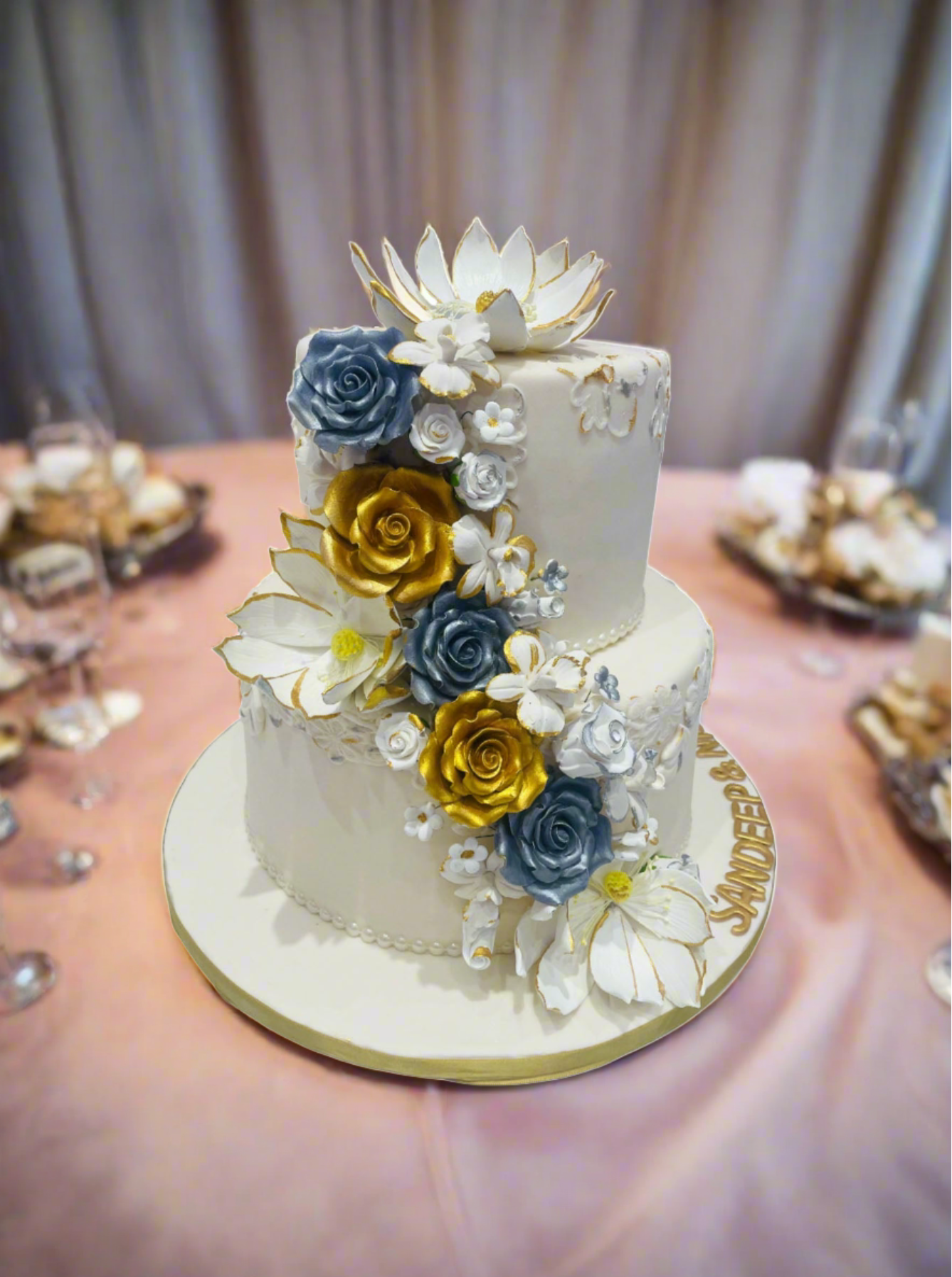 Ivory & Gold Fondant Wedding Cake