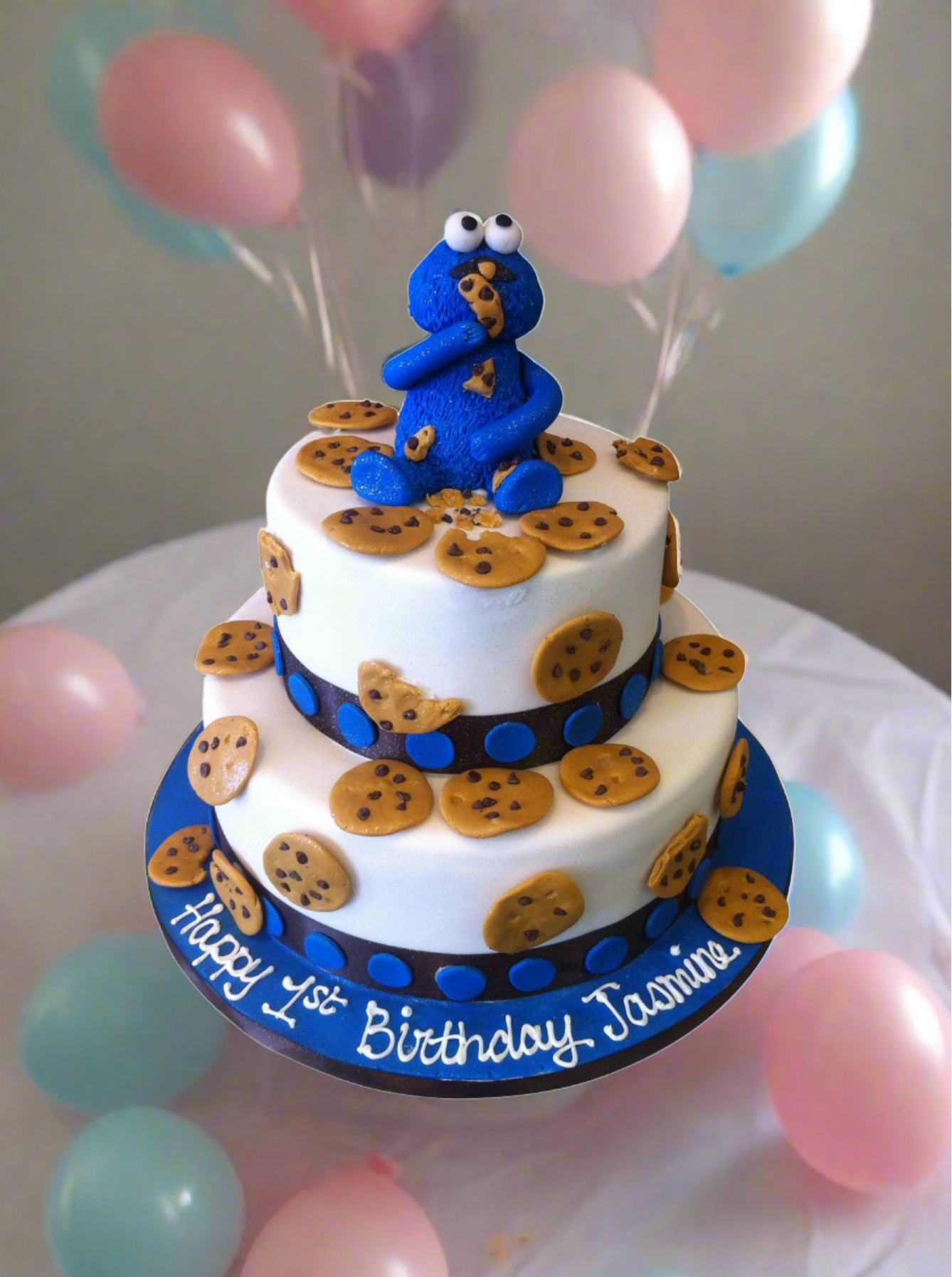 Jasmine Cookie Monster Cake