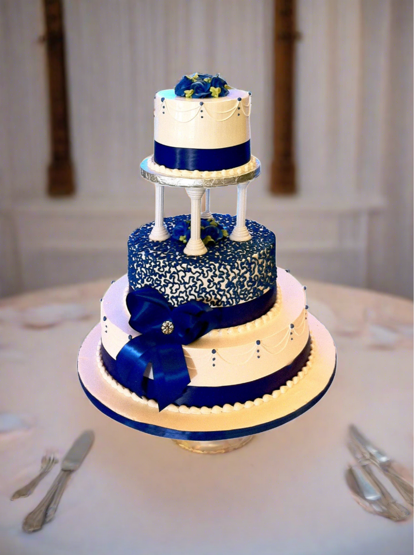 Taylor Elegant Wedding Cake