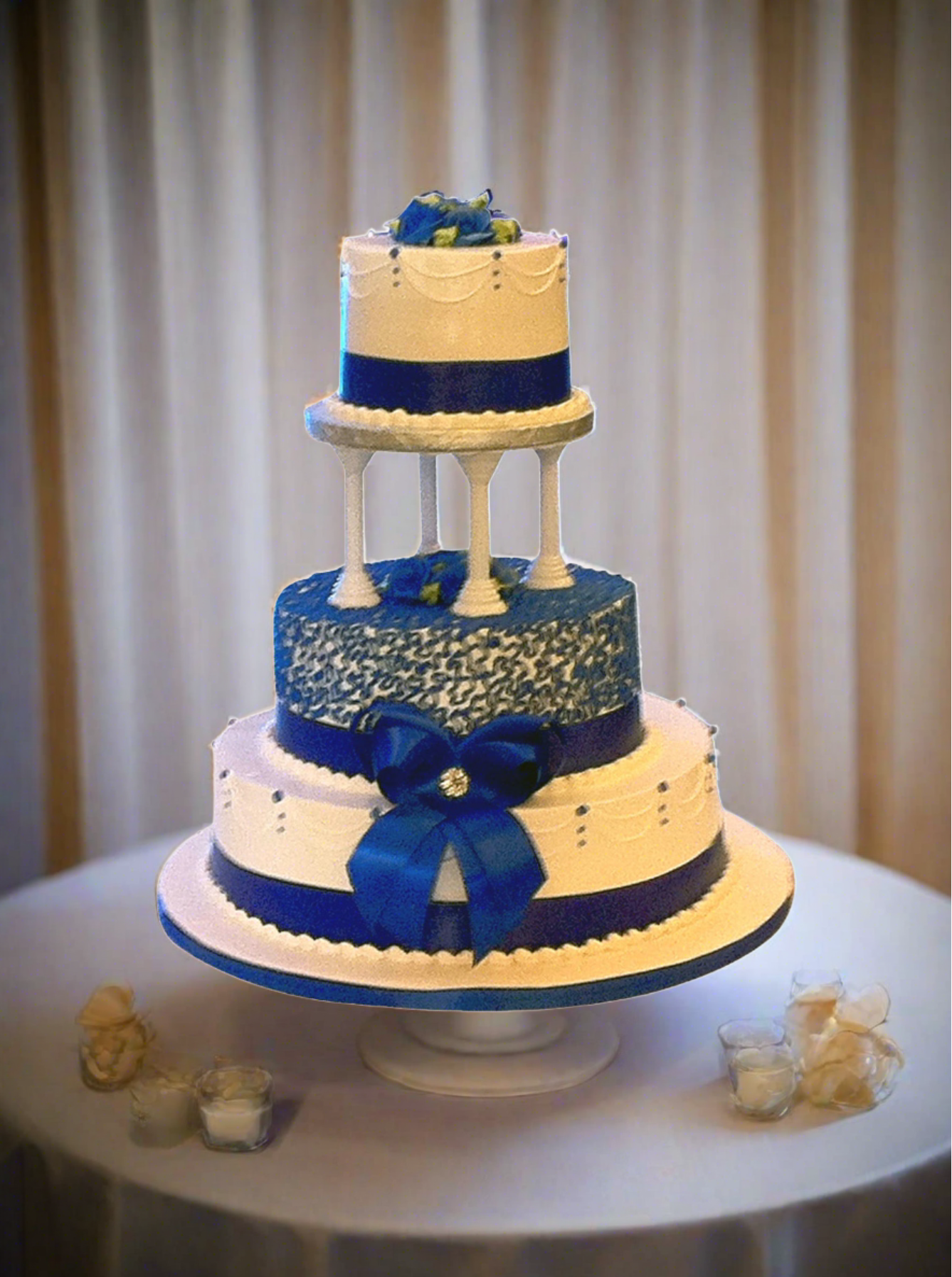Taylor Elegant Wedding Cake