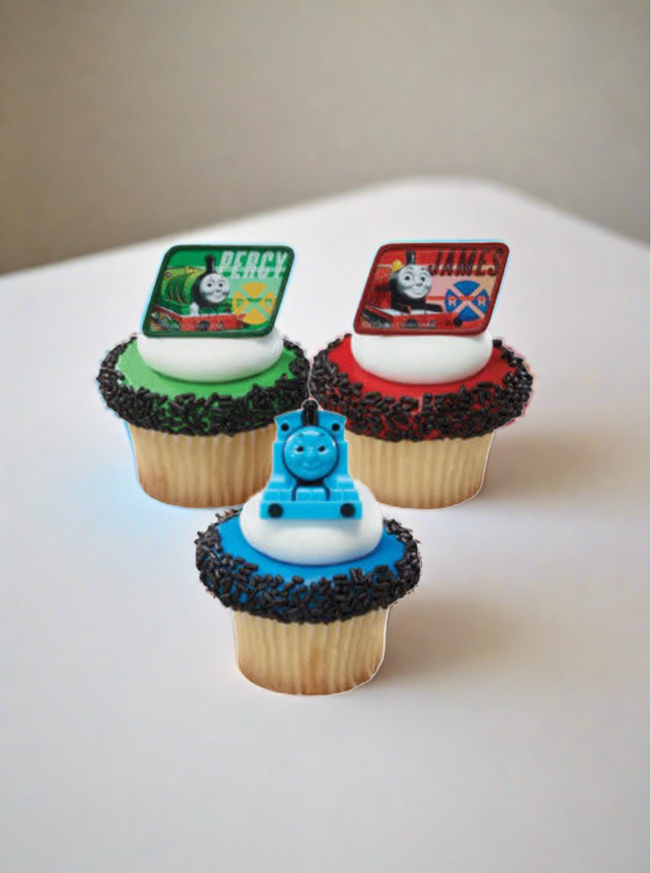 Thomas & Friends Ring Cupcakes - (Pack of 6)