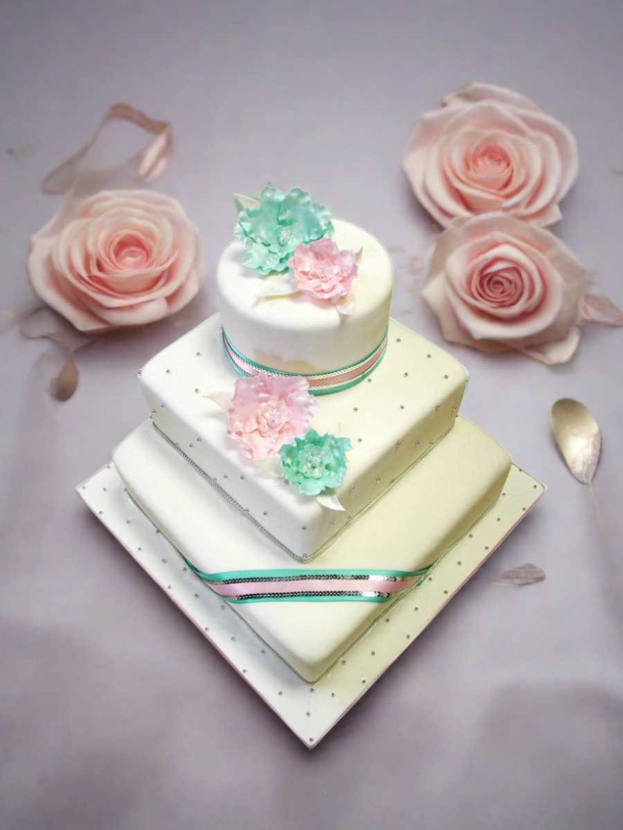 Evelyn Creative Wedding Cake