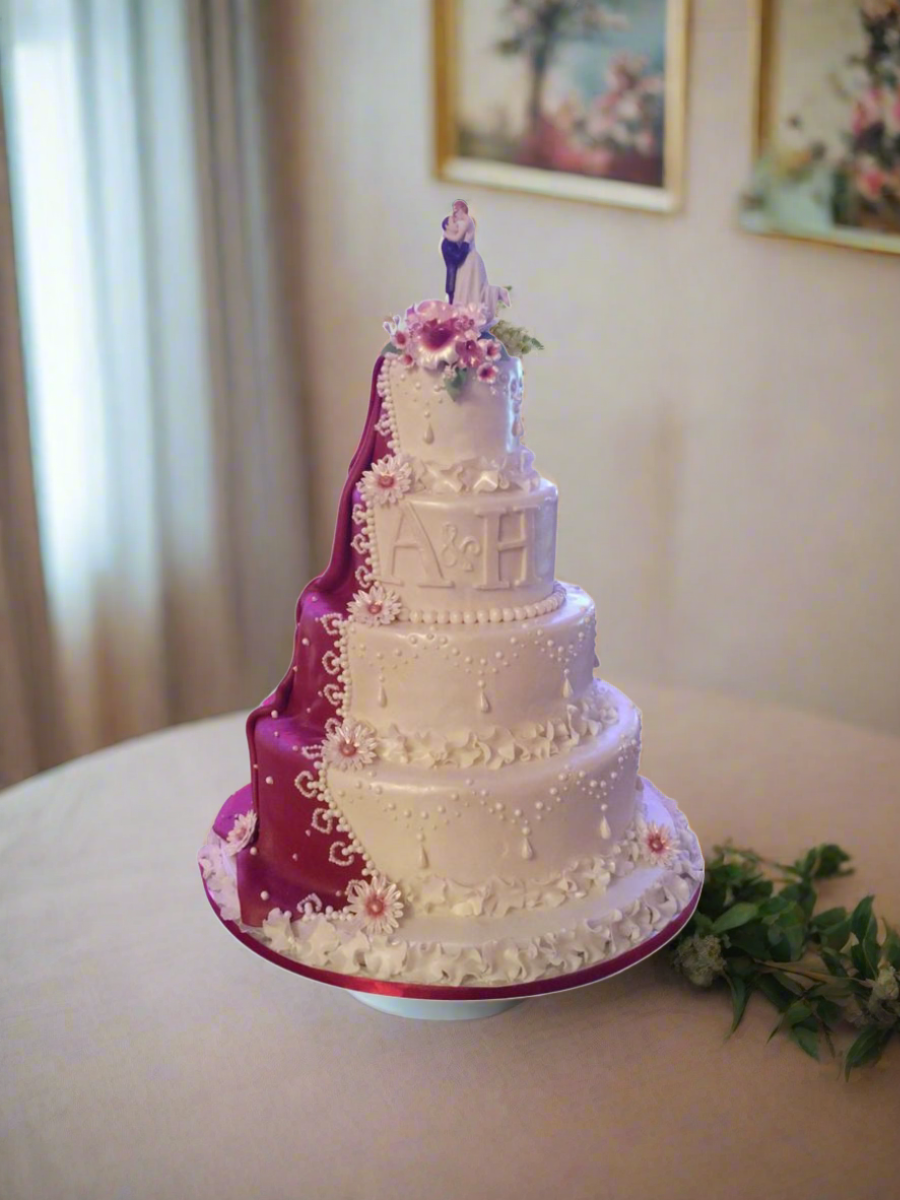 A & H Wedding Cake
