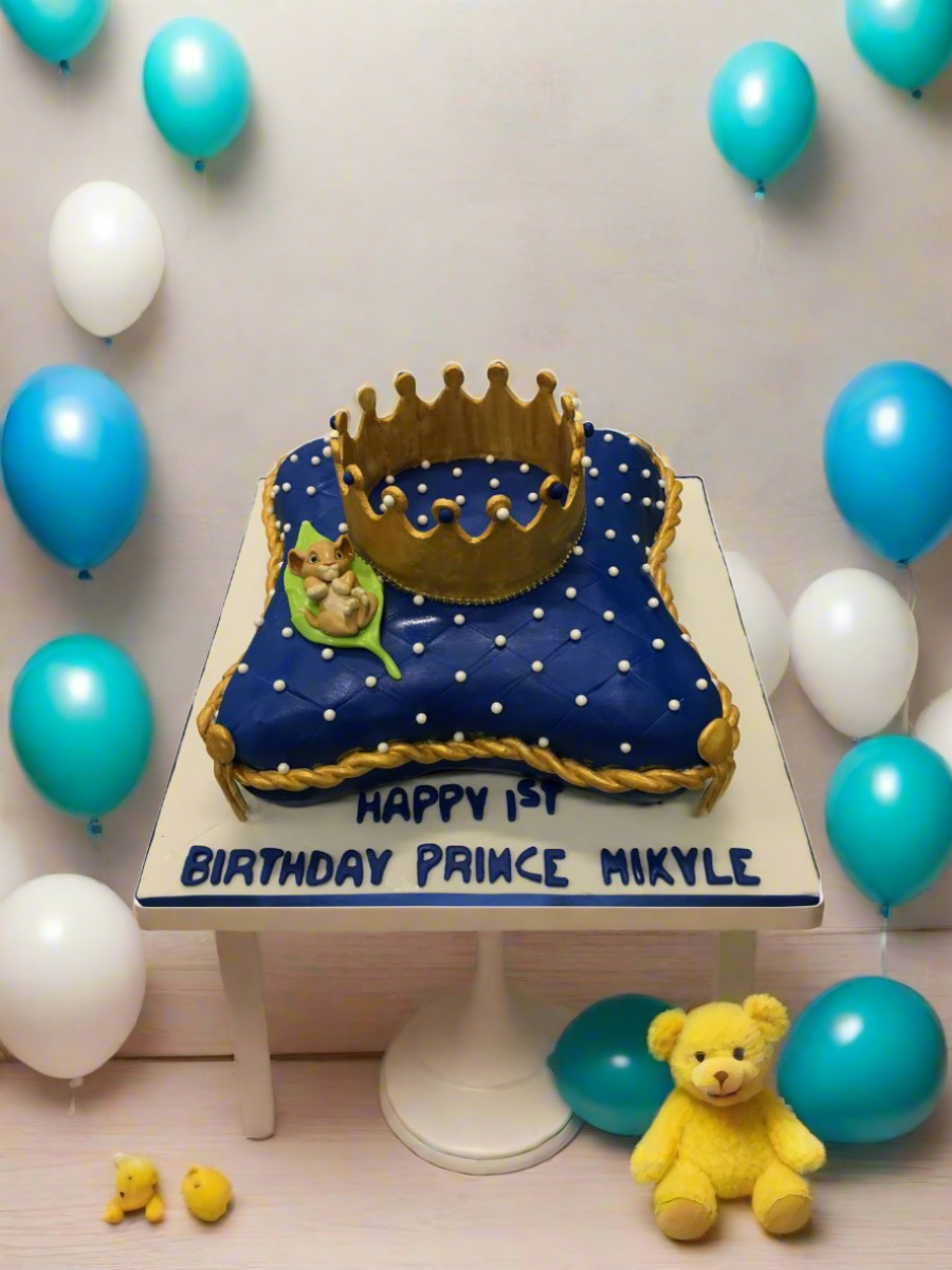 Prince Mikyle Crown Cake