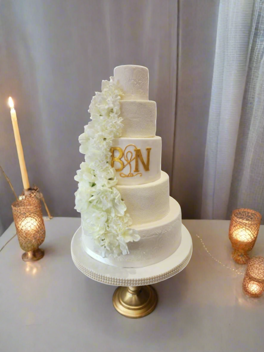 B & N Fondant Wedding Cake