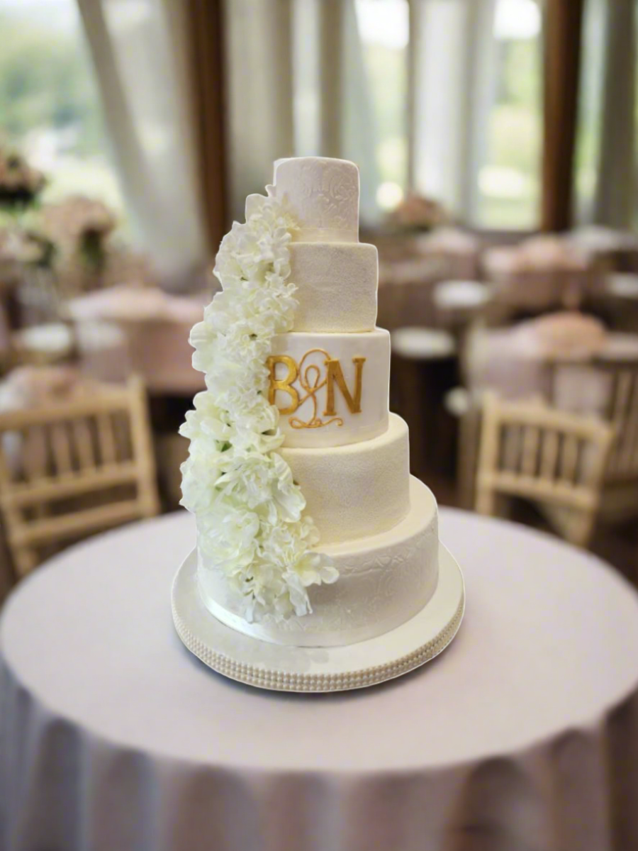 B & N Fondant Wedding Cake